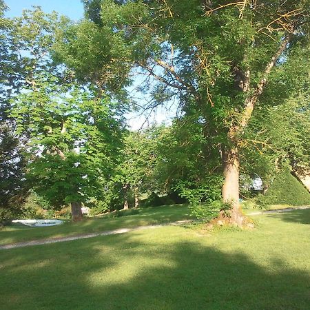 Le Gavachon Bed & Breakfast Leboulin Exterior photo