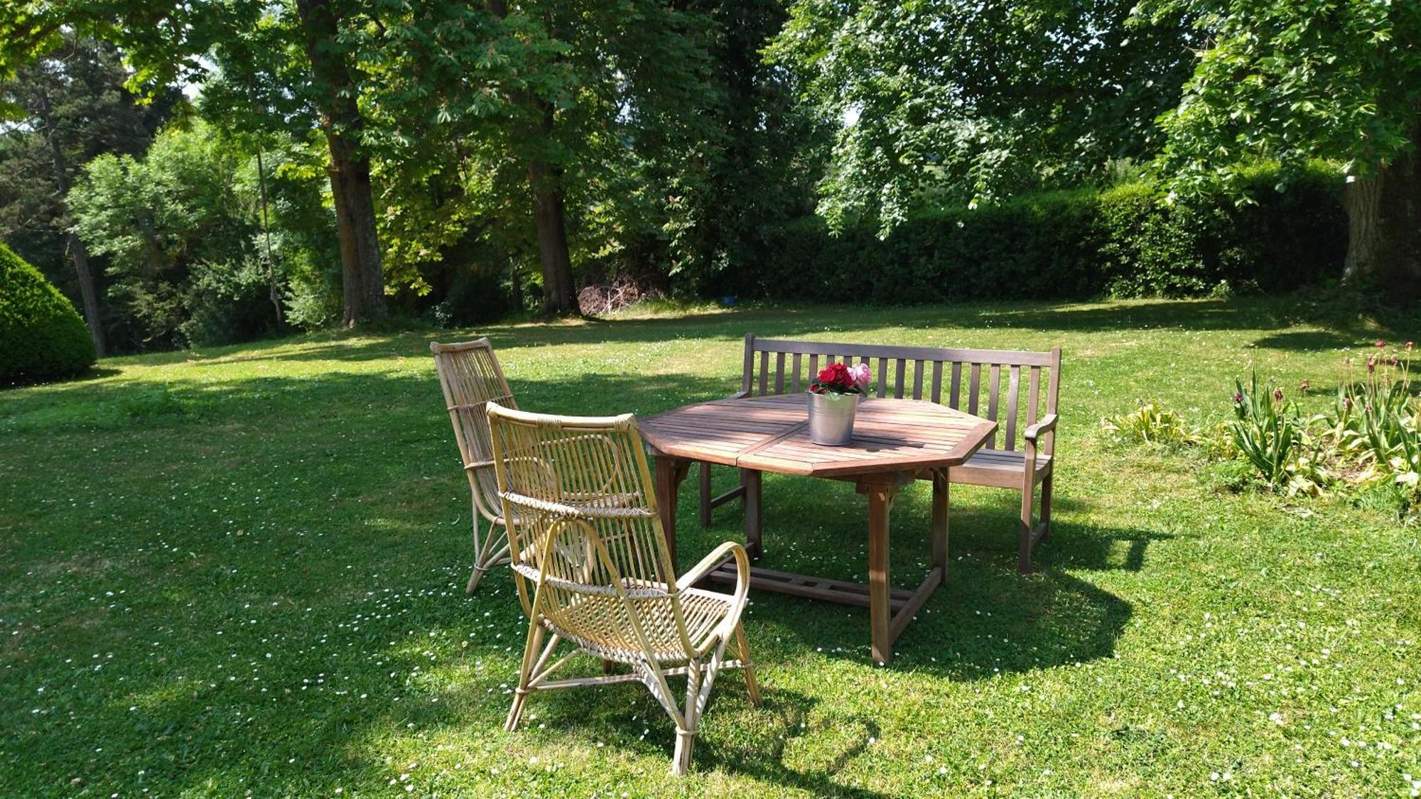 Le Gavachon Bed & Breakfast Leboulin Exterior photo