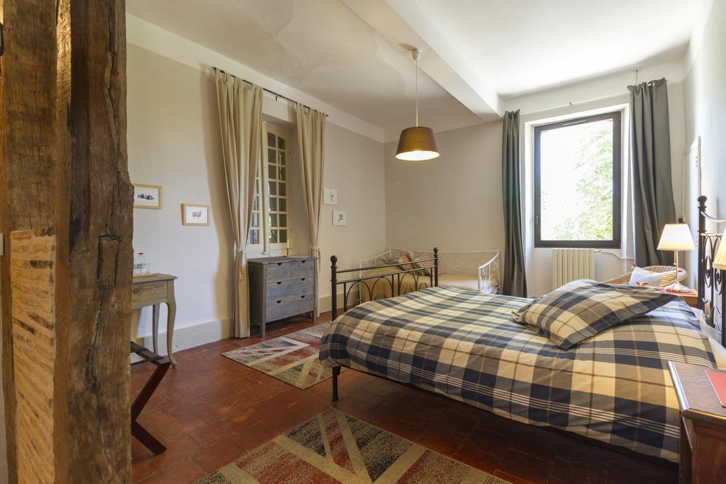 Le Gavachon Bed & Breakfast Leboulin Exterior photo